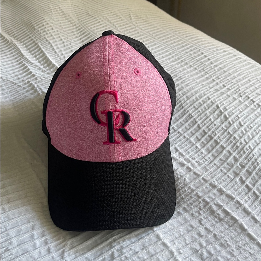 New Era Black and Gray 39THIRTY Cap Colorado Rockies